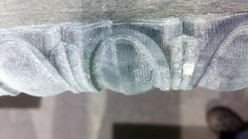 Детали облицовки камина из полудрагоценного камня